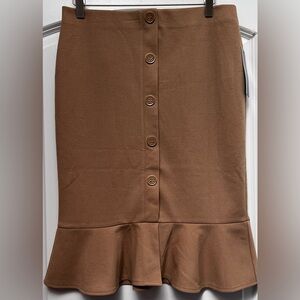 NWT NYCC Women’s Pencil Skirt, Tan, M